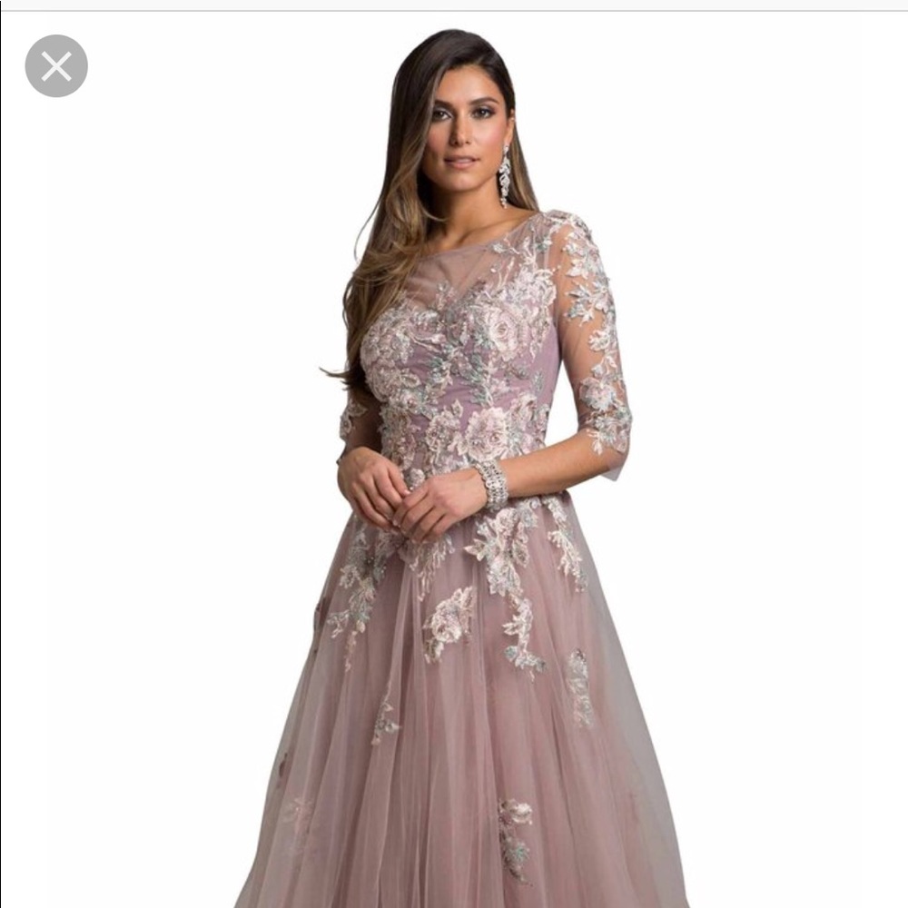 Lara designs gown